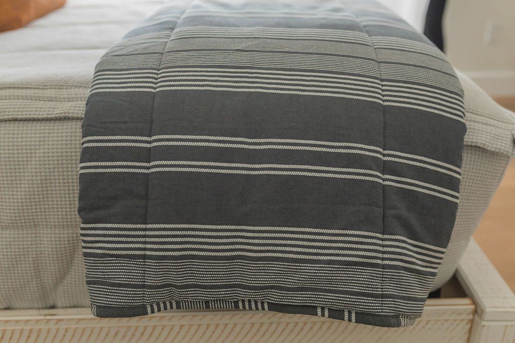 beau luke Bedding